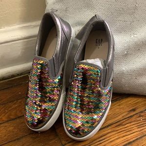 Gap girls slip on shoes